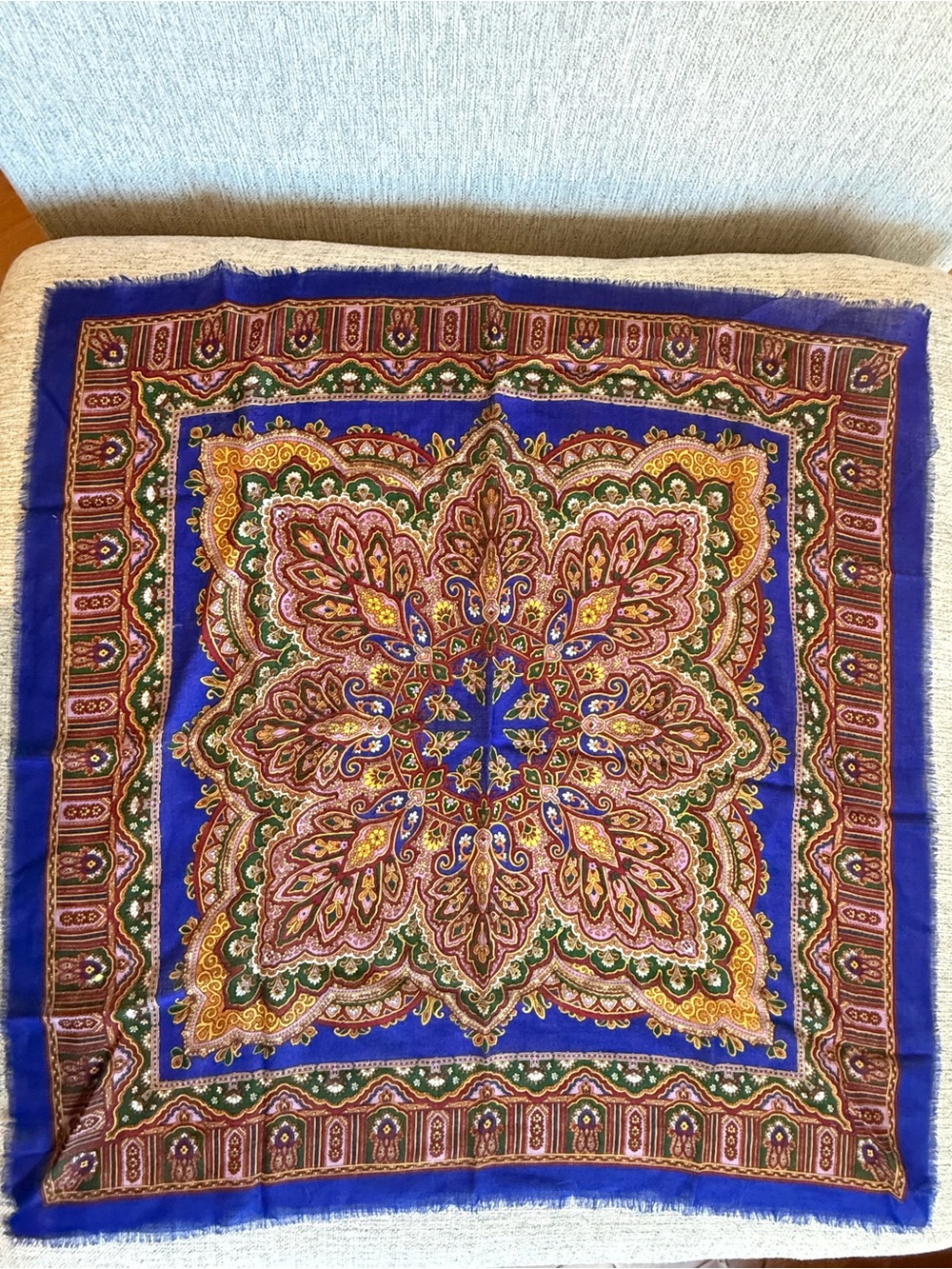vintage Oscar de la Renta for Accessory Street oversized 100% wool scarf